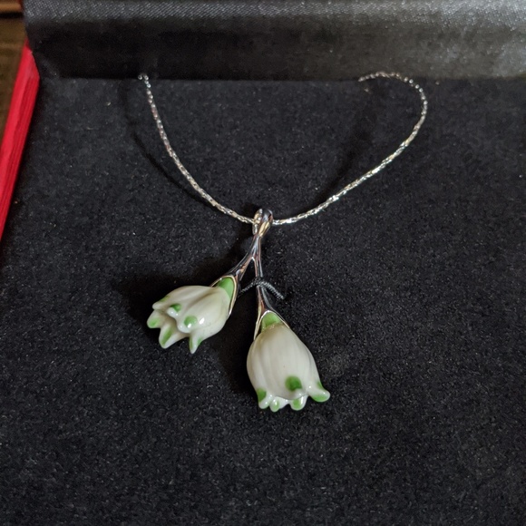 Franz Collection Summer Snowflake Flower Necklace - Picture 3 of 4